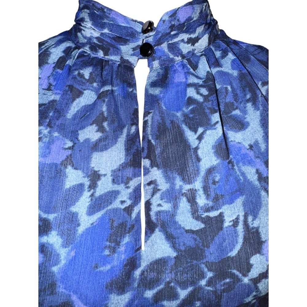 Banana Republic Blue Sleeveless Blouse Petite Women Size 00 - Picture 2 of 9